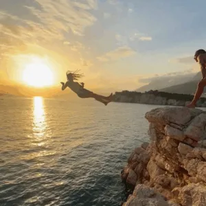 Croatia cliff- jumping club Grota